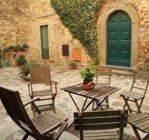 Home, Civita